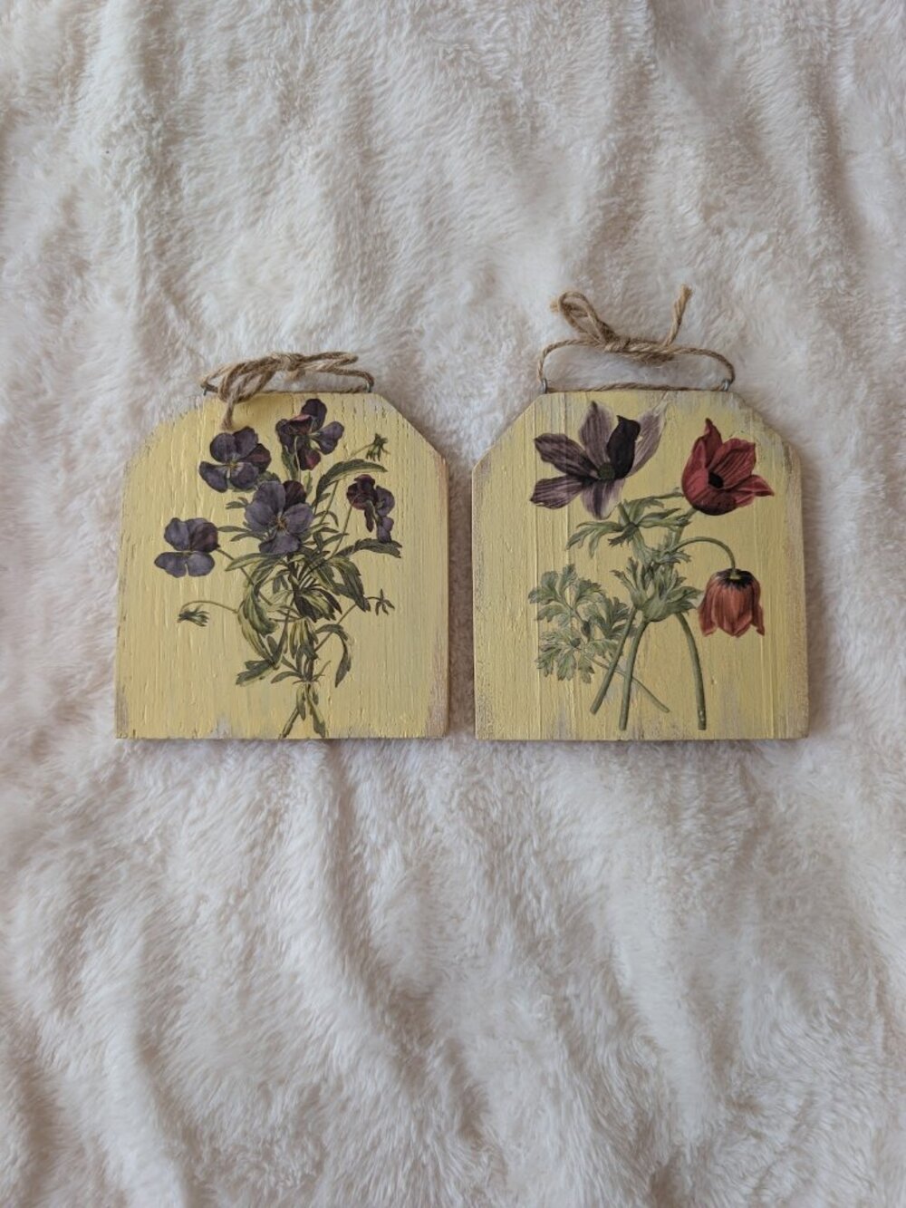 Floral wooden wall hangings